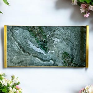 Green Large Charcuterie tray, 18x9 handmade geode design epoxy resin serving tray, housewarming gift, host gift, functional art