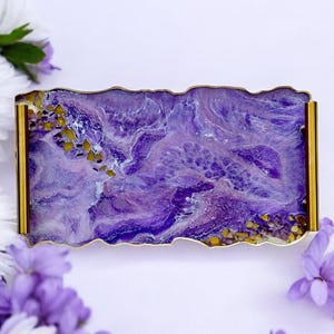 Purple epoxy resin Tray, decorative tray, epoxy serving tray, epoxy art, wedding gift, housewarming gift, geode art, vanity tray.