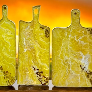 Gele epoxyhars kaasplank geode ontwerp, handgemaakte charcuterie display, 3 maten
