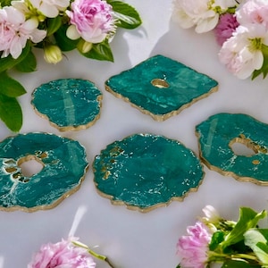 Ocean colors Epoxy Resin Coaster set, 5 handmade reversible geode design coasters set, Housewarming Gift, Coasters geode set, drinkware