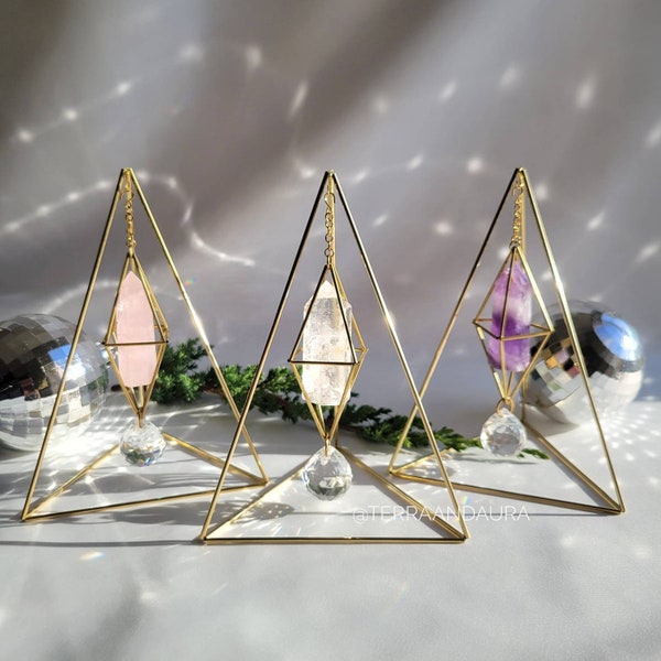 Geometric Brass Himmeli Pyramid Crystal Prism Desktop Suncatcher, Crystal Point Pendulum Ornament with Stand, Minimalist Rainbow Maker