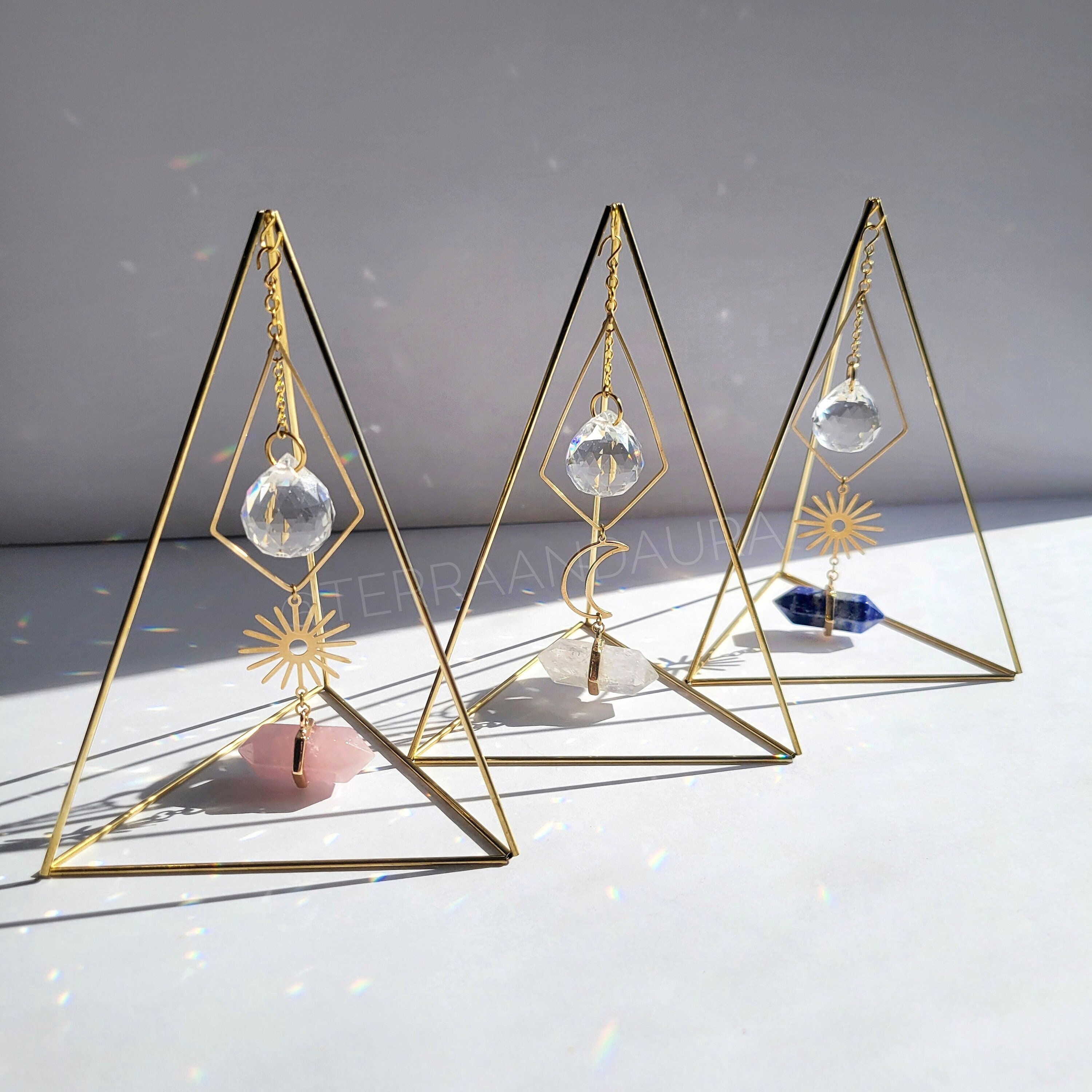 Suncatcher cristal Attrape soleil géométrique et pierres naturelles de  cristal de quartz, laiton doré, décoration pendule -  Canada