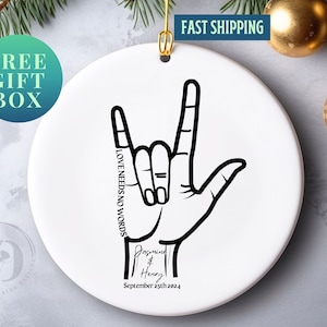 Liebe braucht keine Wörter personalisierte ASL Verzierung, ASL Hochzeitsgeschenk, ASL ich liebe dich Verzierung, Gebärdensprache Verzierung Geschenk