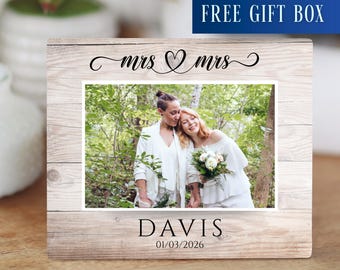 Mrs & Mrs Wedding Photo Board, Personalized Lesbian Wedding Photo Keepsake, Custom Unique Wedding Photo Gift, Wedding Keepsake for Couples