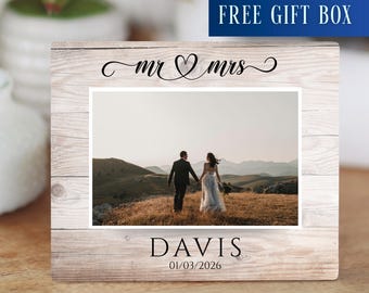 Mr & Mrs Wedding Photo Board, Personalized Wedding Photo Keepsake, Custom Unique Wedding Photo Gift, Wedding Keepsake for Couples