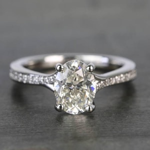 Colorless Oval & Round Cut Moissanite Diamond Ring, Classic Engagement Split Shank Ring, Solitaire With Accent Wedding Fine Ring For Woman