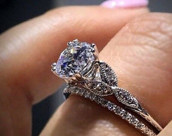 Conjunto de anillo de bodas de diamante Moissanite redondo de 8.00MM, conjunto de anillo de propuesta de compromiso, conjunto de anillo apilable, anillo de banda de media eternidad, anillo de dos piezas