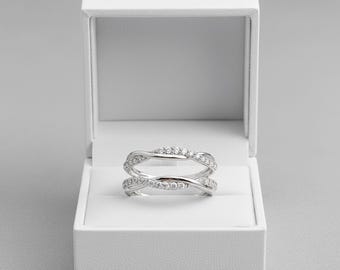 Twisted Enhancer bandring, rond geslepen moissaniet diamant open opening jas bandring, wrap guard trouwring, 14K gouden verlovingsring ring