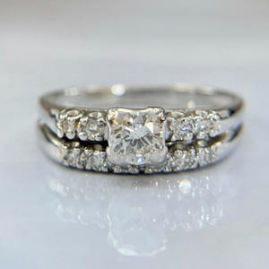 Round Cut Moissanite Diamond Vintage Style Ring Set, Half Eternity Band, Minimalist Engagement Ring Set For Her, 14K Gold Bridal Ring Set