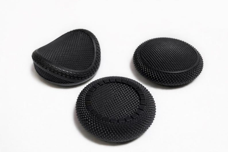 LiveZone 3 - Extreme Grip Thumbsticks - Black image 3