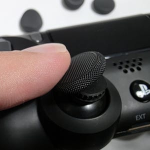 LiveZone 3 - Extreme Grip Thumbsticks - Black image 5