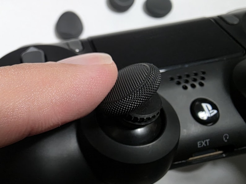 LiveZone 3 - Extreme Grip Thumbsticks - Black image 5