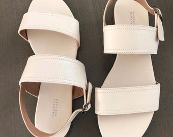 Barney’s New York Brand Made in Italy All Leather Sandals New