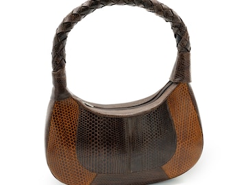 Nina Raye, elegante bolso de mano de diseño para mujer en dos tonos de color marrón elaborado con auténtica piel de serpiente marina