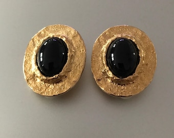 Pendientes vintage de clip Erwin Pearl firmados, color oro etrusco, con cabujón negro. ¡Nuevos, sin usar!
