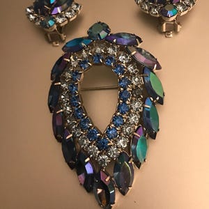 Juliana D&E for Sarah Coventry Blue Lagoon Silver Ab Rhinestone Brooch and Clip on Earrings Jewelry Set Signed Vintage
