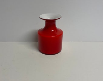 Holmegaard Carnaby red cased vase Per Lütken