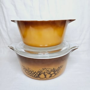 Vintage Pyrex Old Orchard Round Casserole Dishes, Mid Century Bakeware