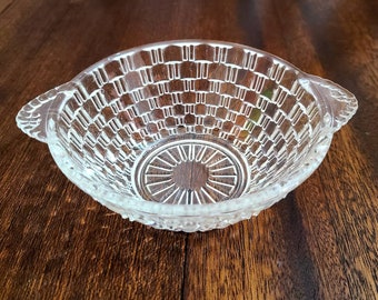 Vintage Pressed Glass Berry Bowl, Basket Weave Pattern