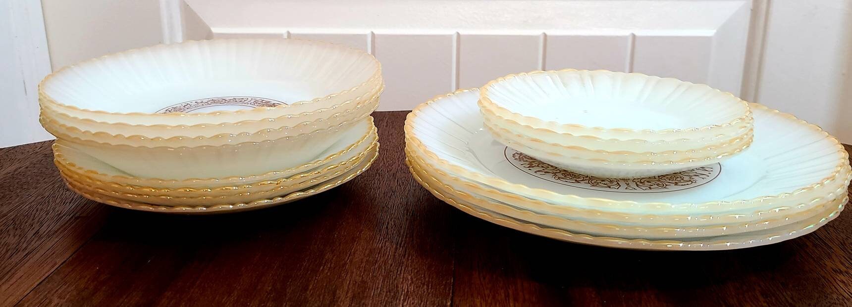 Termocrisa Milk Glass Dish Set. Milk Glass Dish Set. Termocrisa Milk