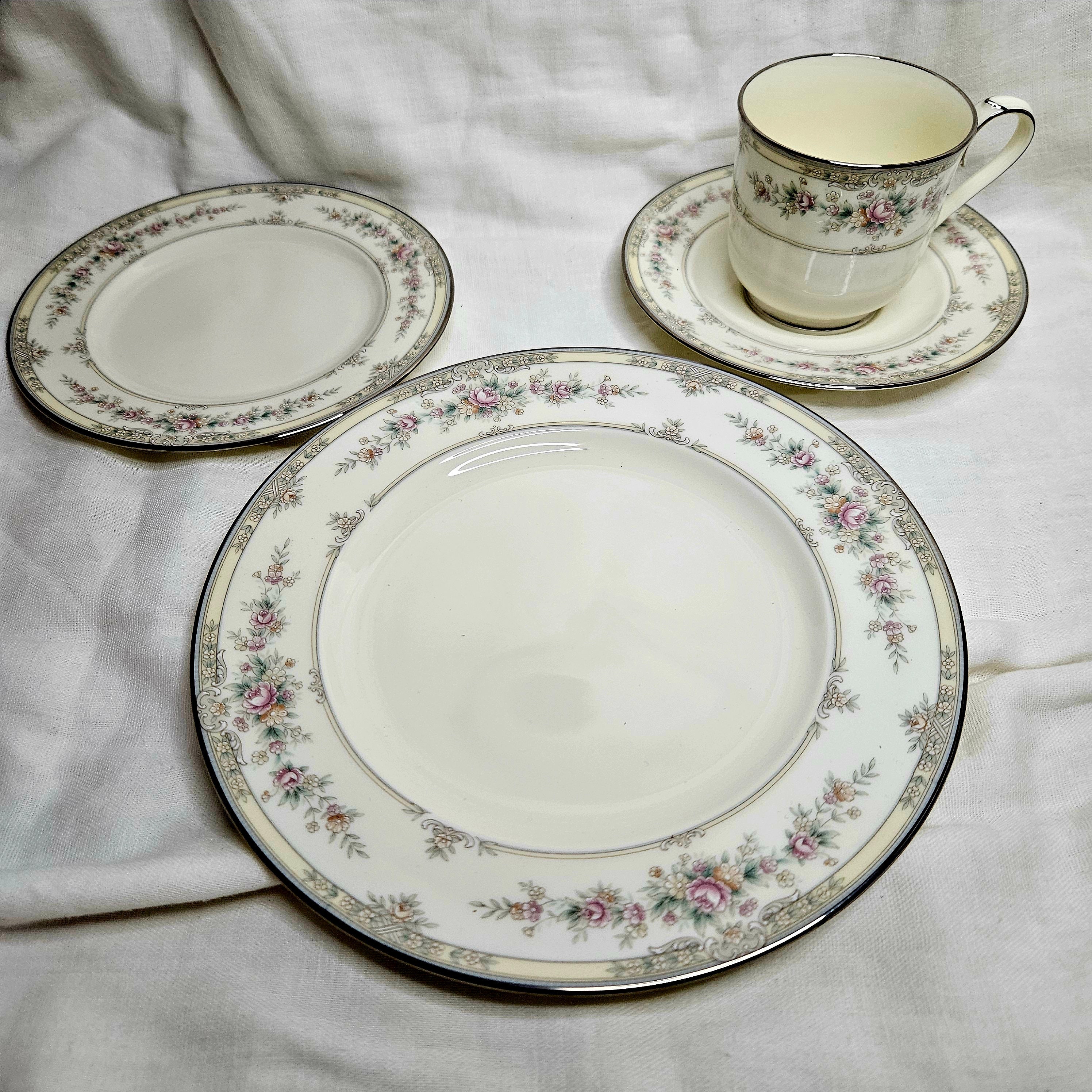 Pink Rose Ivory China With Platinum Trim Dinnerware Sets