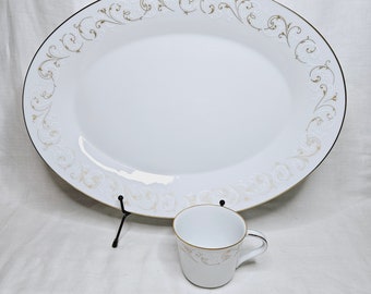 Vintage NORITAKE Duetto 6610 Gold Trim Bone White China 7 1/2 Inch