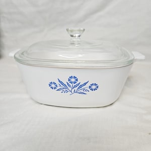 Vintage Corning Ware Casserole Dishes with Pyrex Glass Lids Cornflower P-1 1/2-B