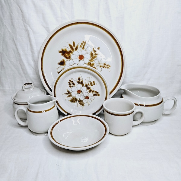 Vintage White Flower Stoneware Dinnerware Pieces Mountain Wood Collection Dried Flowers