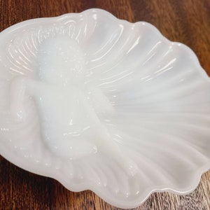 Milk Glass Cherub Soap Dish, Vintage Avon Cherub Soap Dish