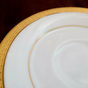 Vintage Gold and White China Saucer Plates set of 4, Noritake Metropolitan Gold 4345 China Saucers