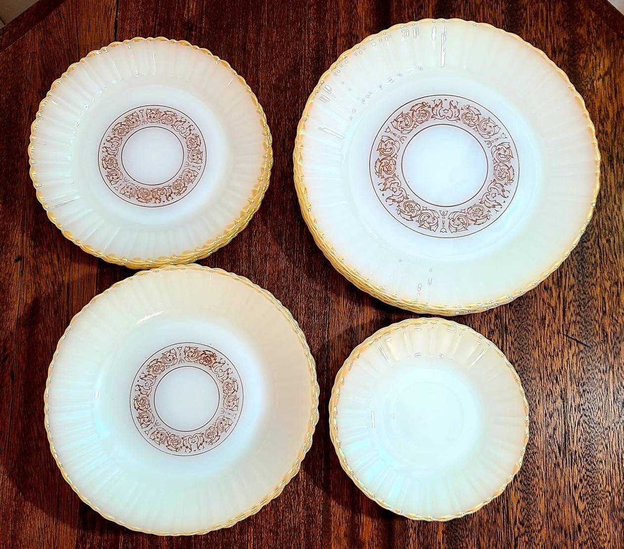 Termocrisa Milk Glass Dish Set. Milk Glass Dish Set. Termocrisa Milk