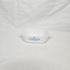 Vintage Corning Ware Casserole Dishes with Pyrex Glass Lids image 8