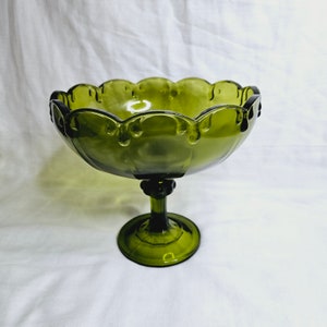 Green Glass Pedestal Fruit Bowl, Vintage Green Indiana Glass Tear Drop Pedestal Bowl