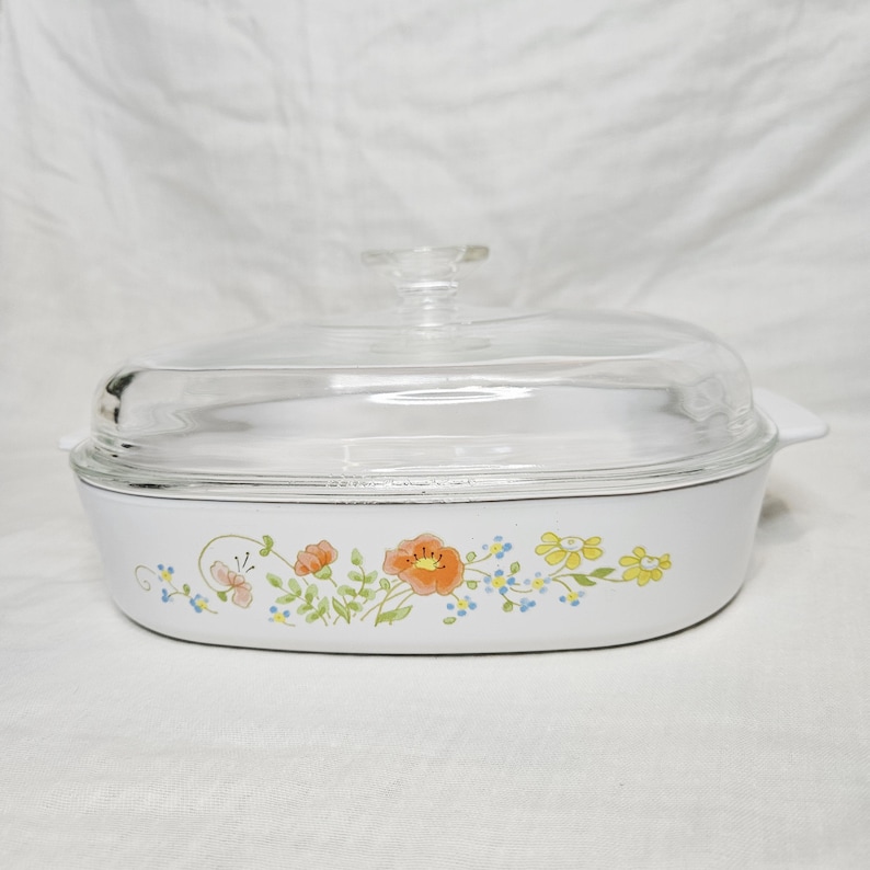 Vintage Corning Ware Casserole Dishes with Pyrex Glass Lids Wildflower A-10-B