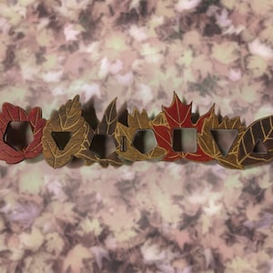 Fall Leaves Wooden Dice Holder for Standard RPG Dice Set
