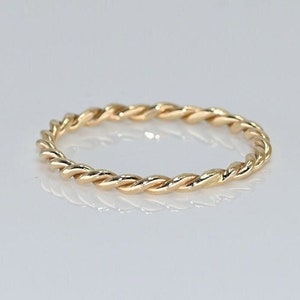 14k Solid Gold Stackable Dainty Twist Band / Real Gold Twist Ring / Twist Rope Ring / Handmade Fine Jewelry By Selanica