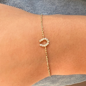 14k Solid Gold Horseshoe Bracelet: Dainty Moissanite Chain