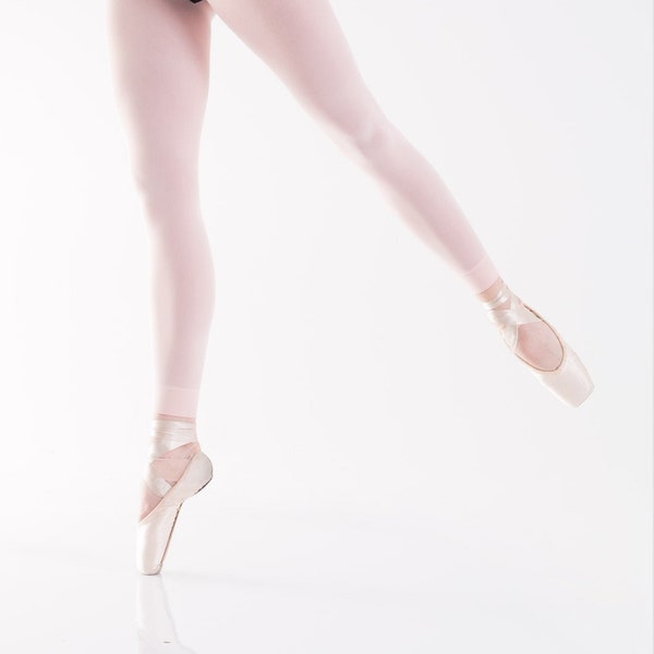 Tanz Leggings aus doppelt ummantelten Garnen hergestellt, die in 3D-Technologie gestrickt wurden, was die Haltbarkeit und Belastbarkeit YVETTE erhöht