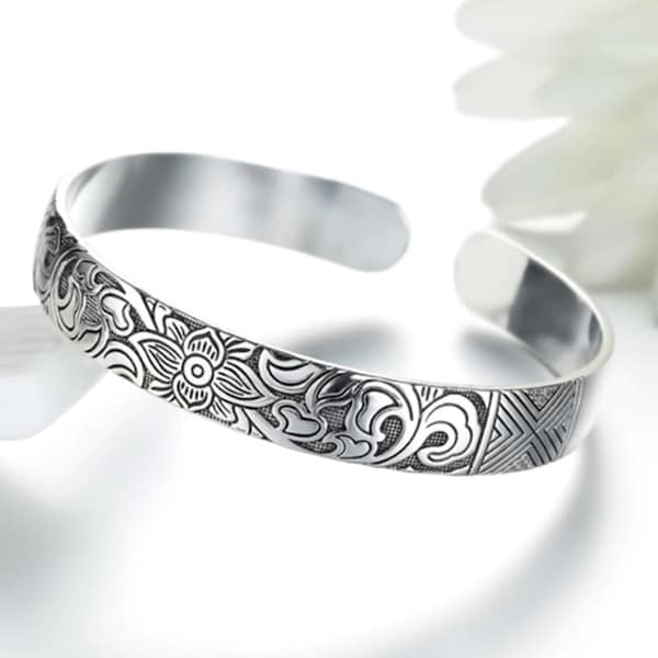 Tibetischer Lotus Armreif. Armband Silber - Titanium