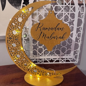 Reversible Crescent Moon Wood Decoration with fairy lights – Ramadan Kareem and Eid Mubarak – Islamic Tabletop Decor