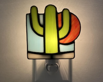 Cactus Stained Glass Night Light – Handmade Desert Southwest Lamp – Succulent Home Décor Gift.