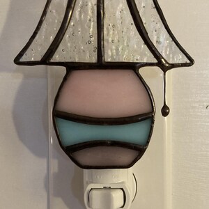 Stained Glass Lamp Night Light – Handmade Art Glass Shade Design. image 3