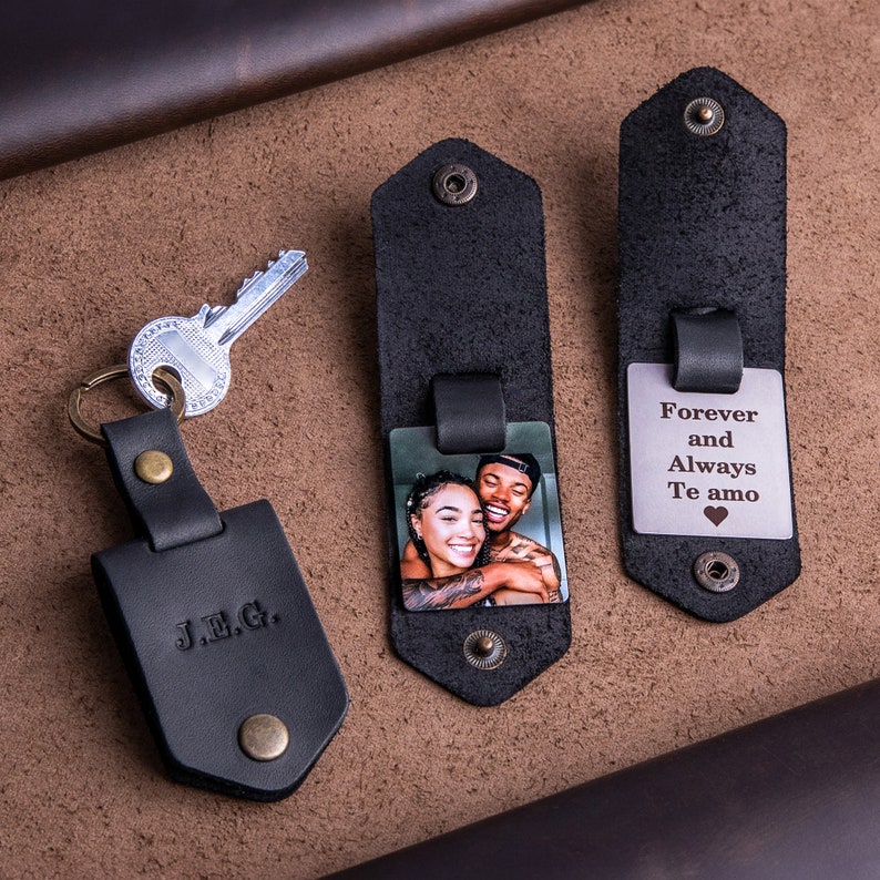 Man accessory Leather keychain with photo, personalized gifts for him, keychain for him, gift ideas for men, unique photo gift for man image 1