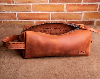 Mens toiletry bag, Personalized Fathers Day gift, Dad gift from Daughter, Leather dopp kit, Mens leather toiletry bag for Dad