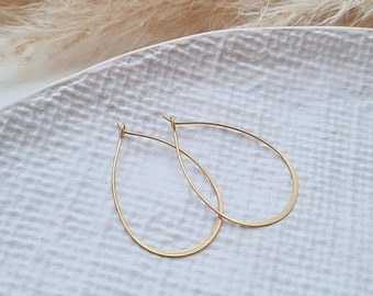 Oval hoop earrings gold / brass jewelry / a pair of earrings / simple design / minimalist