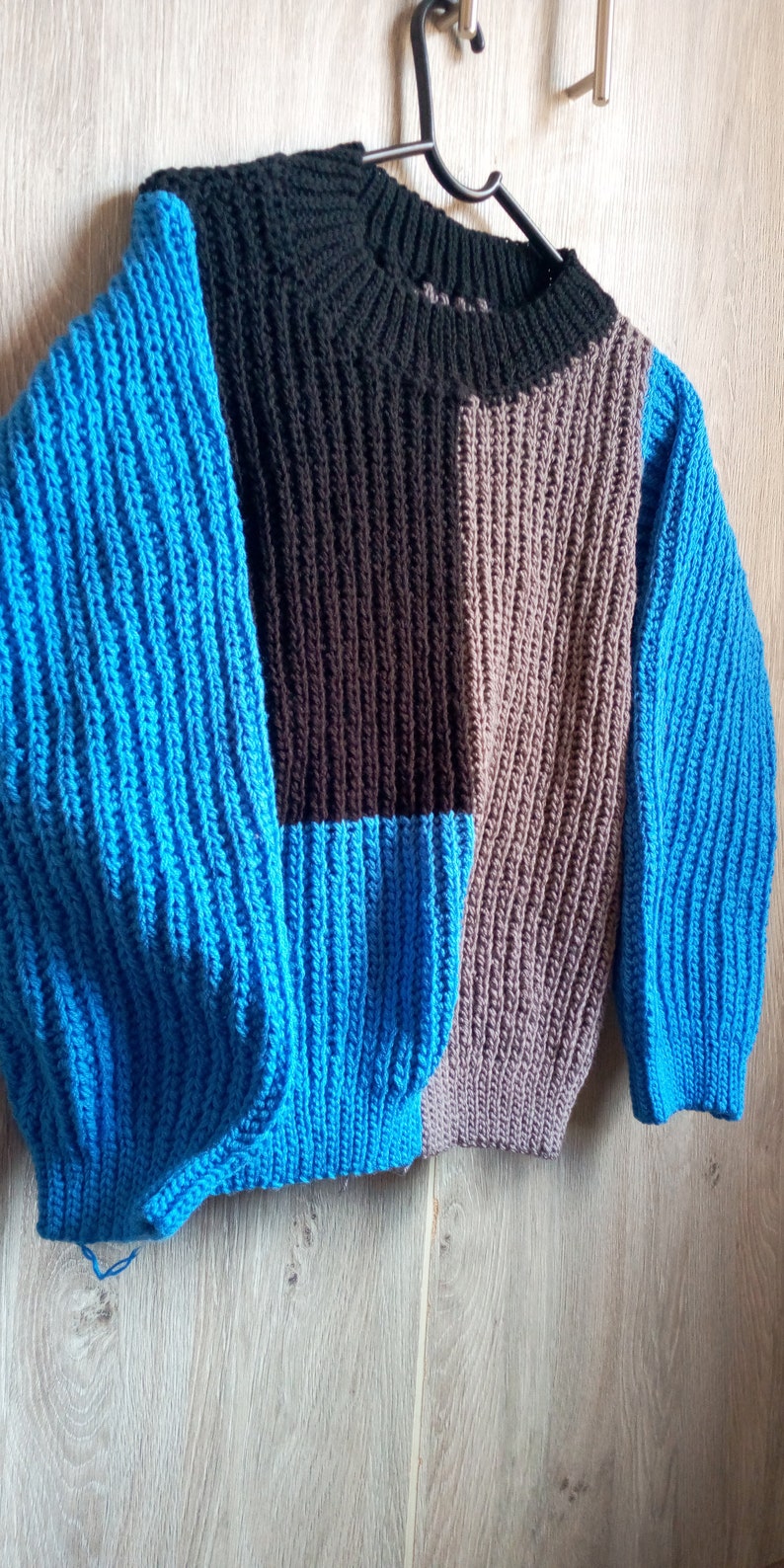 CROCHET SWEATER PATTERN Crochet Colour-Block Sweater image 5