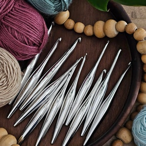 Tunisian Crochet Hook Set - Includes X11 Long Hooks Sizes 2mm-8mm