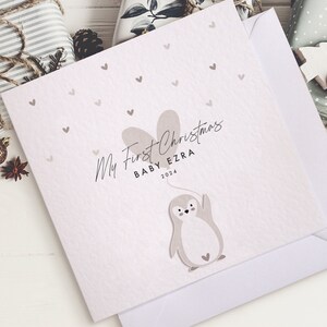 Carte personnalisée pour le premier Noël de bébé | Carte de Noël mignonne de bébé pingouin | 1ère carte de bébé de Noël | Carte de Noël personnalisée