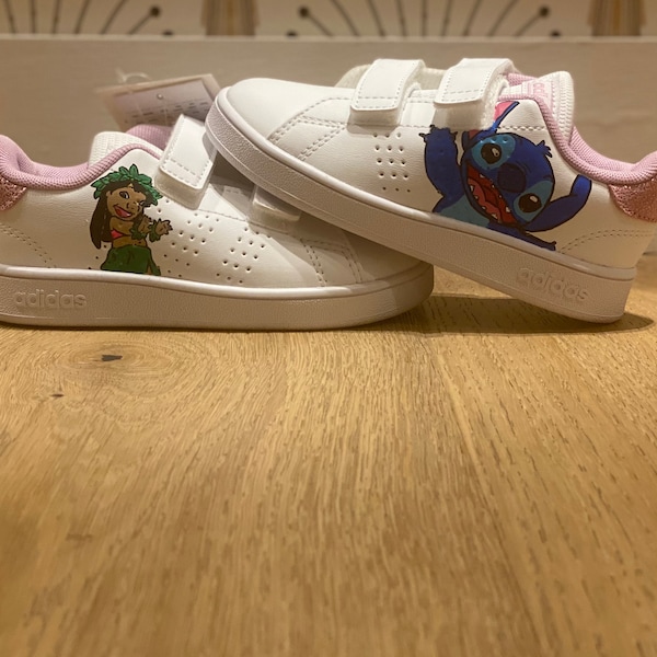 Paire de basket custom Lilo et Stitch