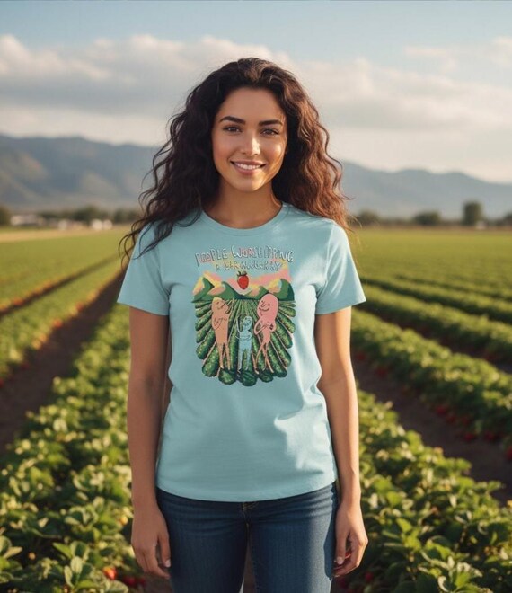 People Worshipping Strawberries | Ladies Classic Fit Shirt